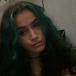 Meet your Posher, Caitlin